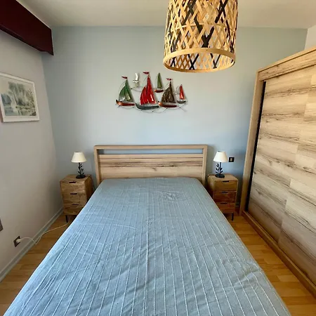 Face Ocean : T3 Au 9eme Avec Balcon-terrasse, Centre Et Ville, Confort - Fr-1-92-645 Apartment *